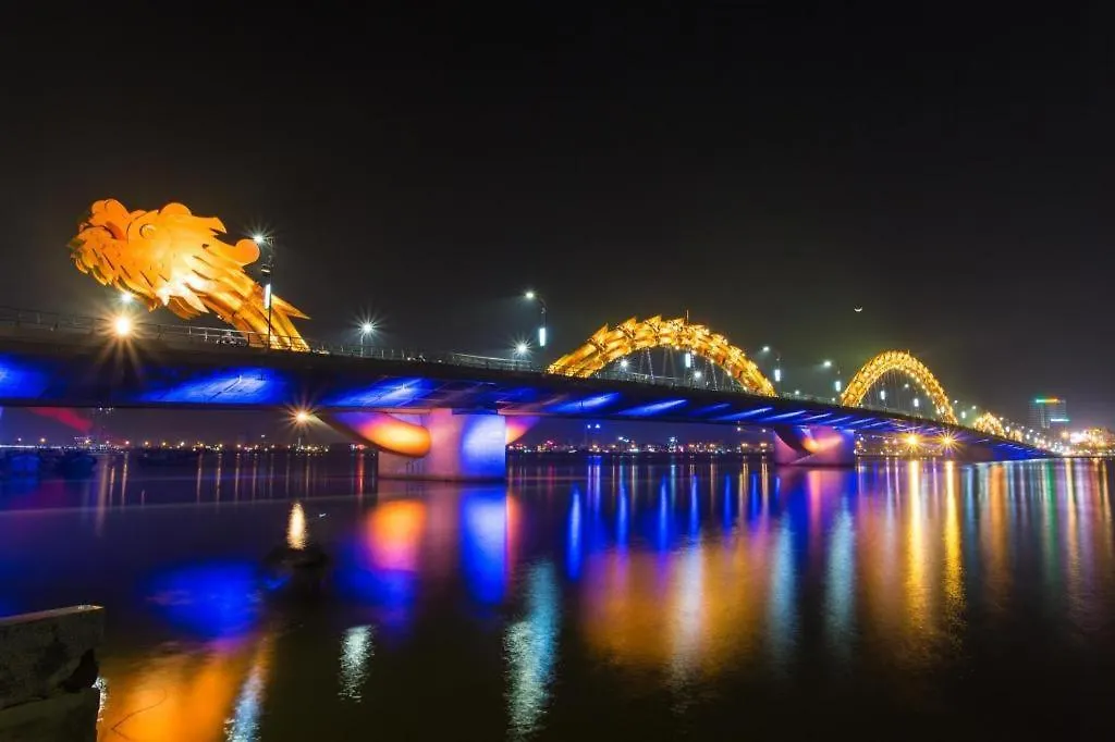 Oyo 1067 Phuc Long Hotel Da Nang 2*,  Vietnam