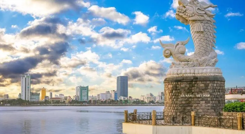 **  Oyo 1067 Phuc Long Hotel Da Nang Vietnam