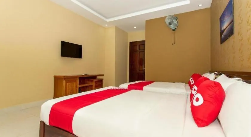 Oyo 1067 Phuc Long Hotel Da Nang 2*,